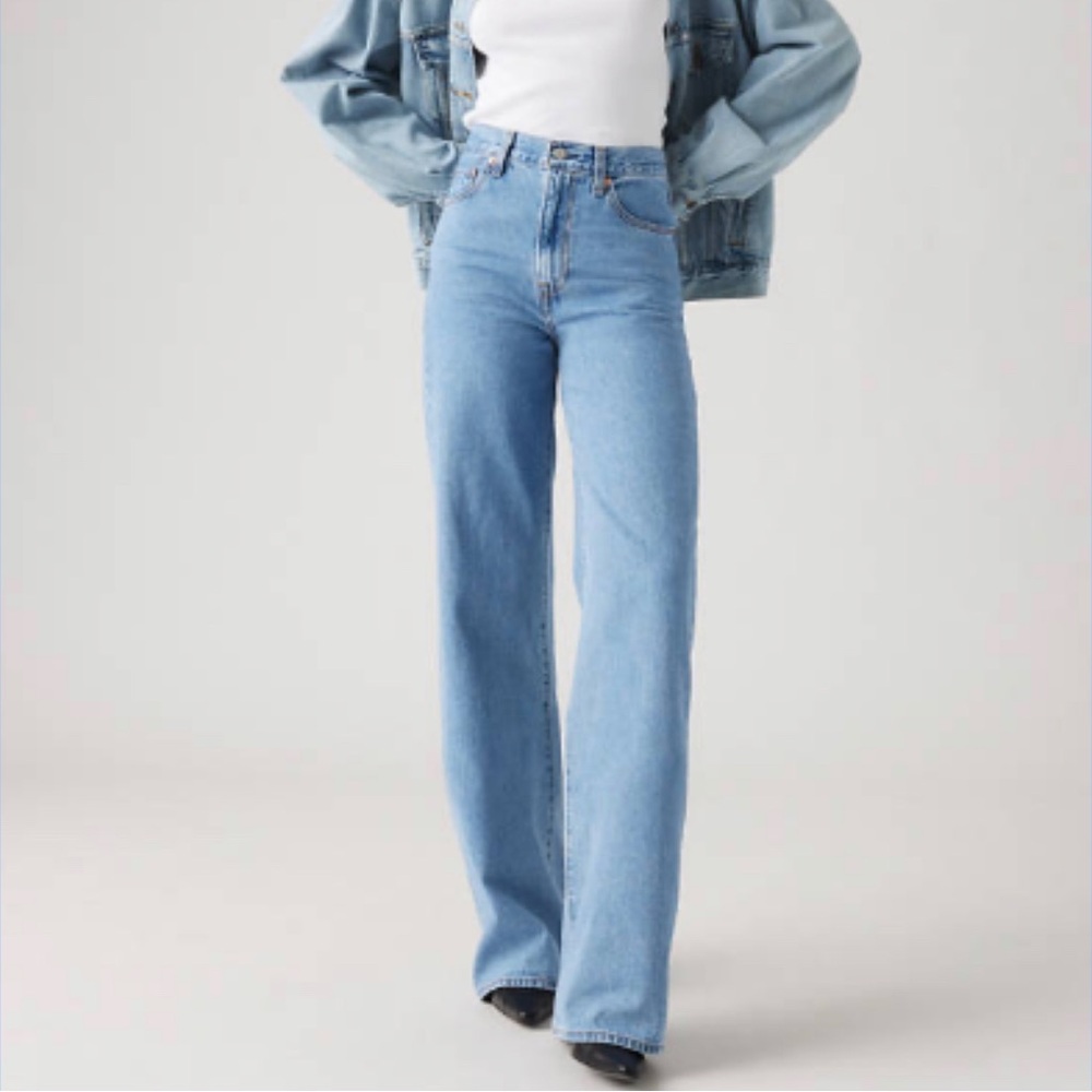 Levi's Ribcage Light Blue Women's Jeans